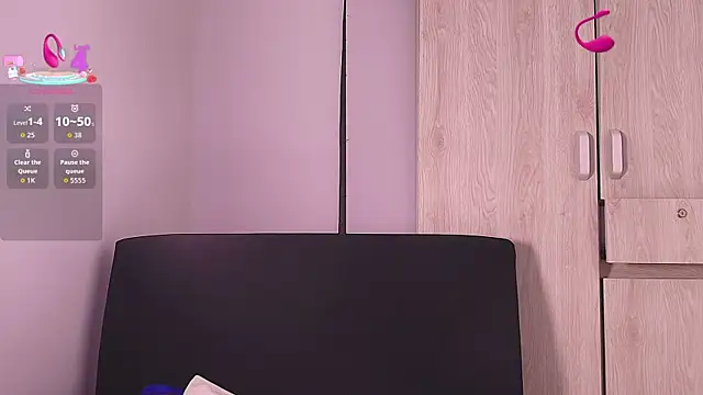 Kesha rosse  online show from March 2026 05:19:01 AM