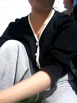 Phoena-a online show from March 2026 01:57:01 AM