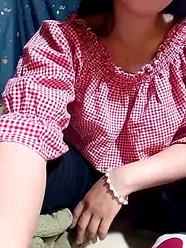 Phoena-a online show from March 2026 10:59:01 PM