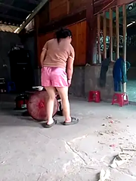 Phoena-a online show from April 2026 03:51:01 AM