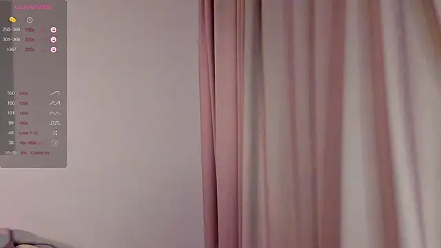 Snapshot of Alice_Presly chatting on November 2025 12:53:02 AM Alice Presly online show from November 2025 12:53:02 AM