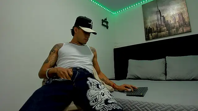 Snapshot of harold_777 chatting on October 2025 04:51:02 AM harold 777 online show from October 2025 04:51:02 AM