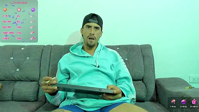 Snapshot of harold_777 chatting on November 2025 06:18:02 PM harold 777 online show from November 2025 06:18:02 PM