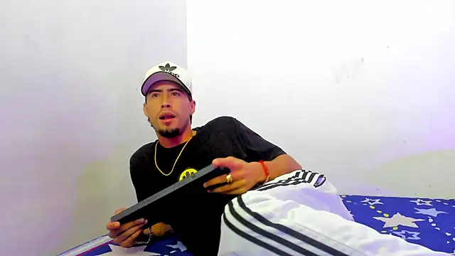 Snapshot of harold_777 chatting on December 2025 12:40:02 AM harold 777 online show from December 2025 12:40:02 AM