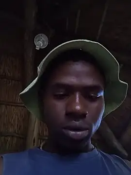 younggblackkCOCK19 online show from November 2025 12:31:02 PM