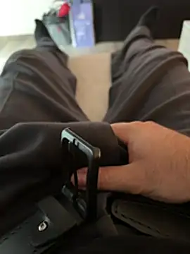 hasanka62 online show from April 2026 12:35:01 PM