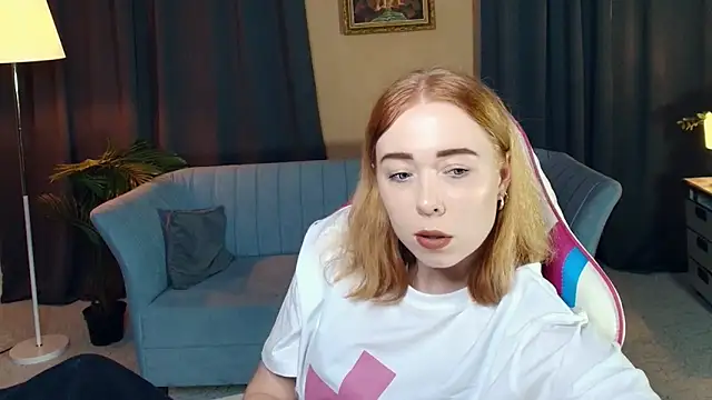 AddieOsler online show from November 2025 09:06:01 PM