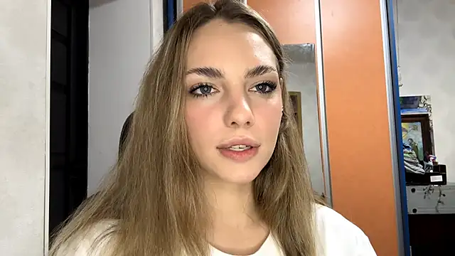 IlanaLafferty online show from November 2025 07:35:01 PM