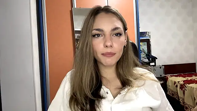 IlanaLafferty online show from November 2025 08:13:02 PM