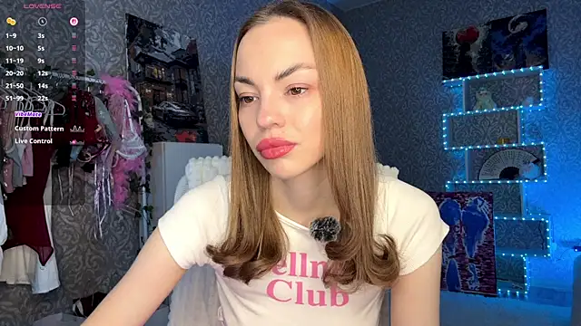 MiraVandee online show from November 2025 05:07:02 AM