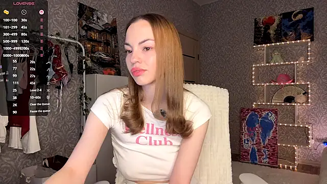 MiraVandee online show from November 2025 05:39:01 AM