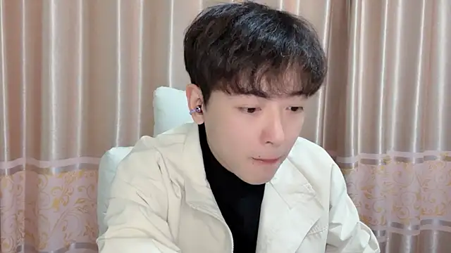 xiaoxiao1025 online show from October 2025 12:50:02 PM