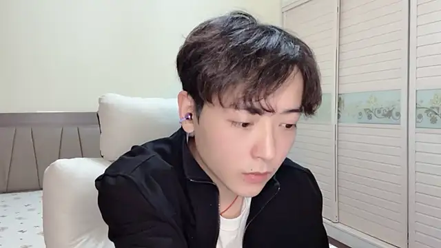 xiaoxiao1025 online show from November 2025 12:59:02 PM