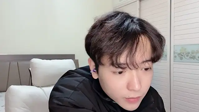 xiaoxiao1025 online show from November 2025 01:55:01 PM