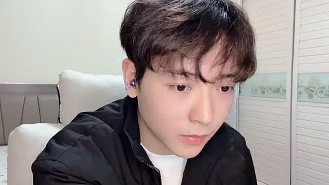 xiaoxiao1025 online show from November 2025 12:37:01 PM