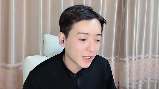 xiaoxiao1025 online show from November 2025 02:21:02 PM