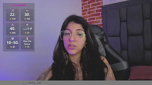 ghostwomaan online show from November 2025 01:22:02 PM