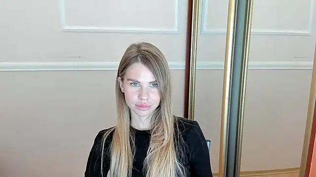 LinaBey online show from November 2025 07:56:01 AM