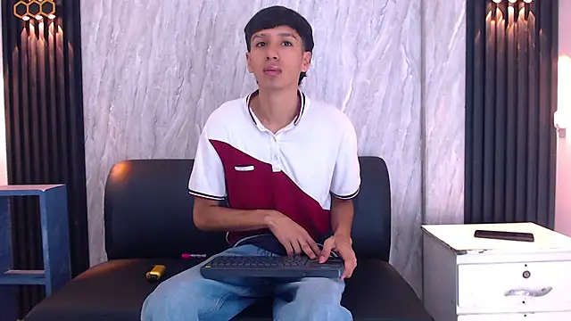 LaPantera Rosa online show from October 2025 07:40:01 PM