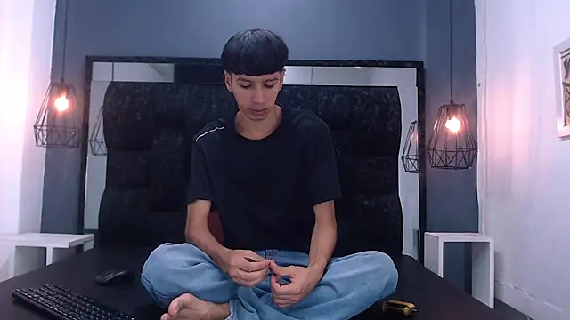 LaPantera Rosa online show from October 2025 07:15:01 PM