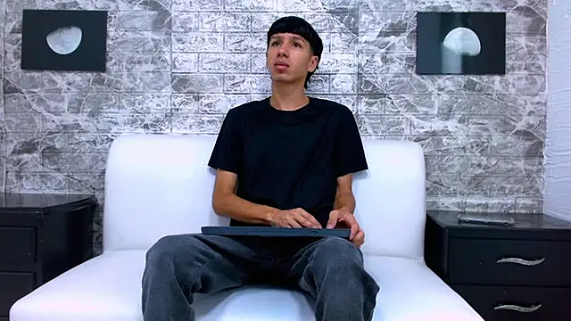 LaPantera Rosa online show from November 2025 03:17:01 AM