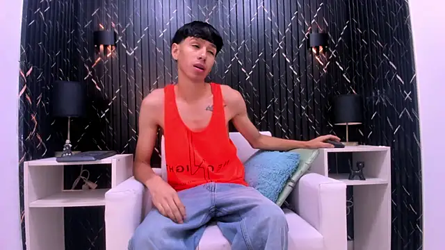 LaPantera Rosa online show from November 2025 03:26:02 AM