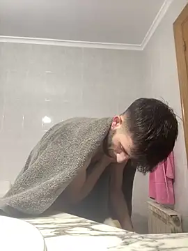 Snapshot of Dondeloquieras4 chatting on February 2026 02:21:02 PM Dondeloquieras4 online show from February 2026 02:21:02 PM