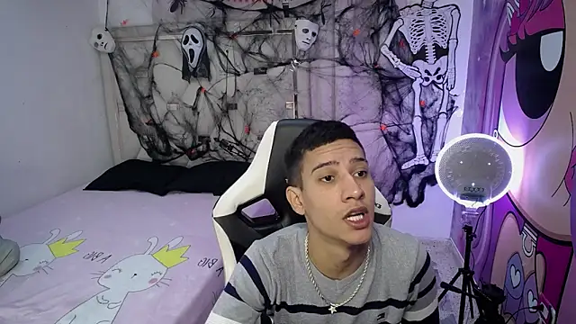 Great blowjob and anal online show from November 2025 08:22:02 PM