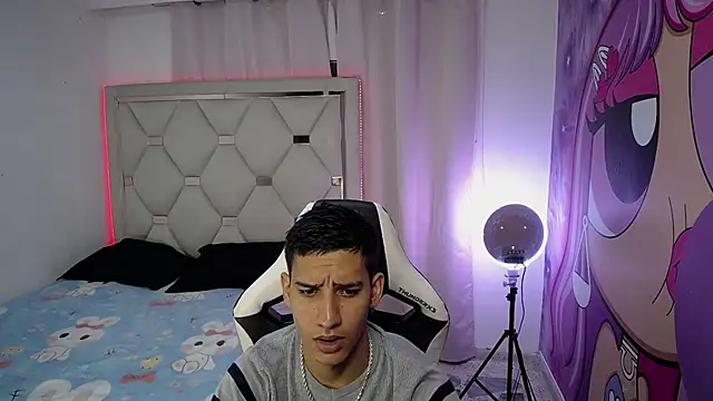 Great blowjob and anal online show from November 2025 08:54:01 PM