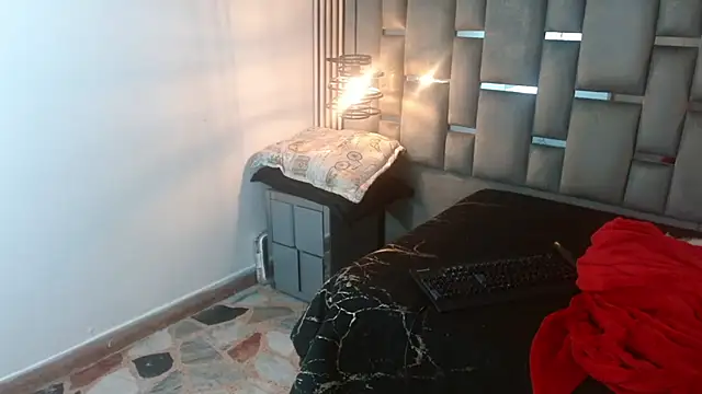 Memi xxx online show from November 2025 03:49:01 AM