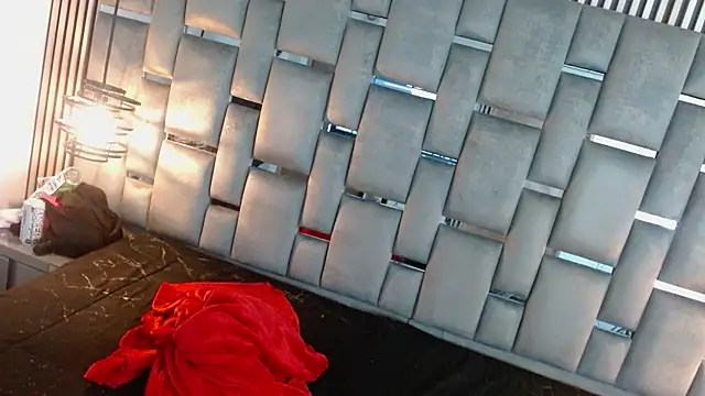 Memi xxx online show from November 2025 02:43:01 AM