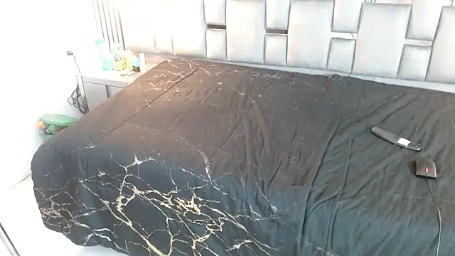 Memi xxx online show from November 2025 02:53:02 AM