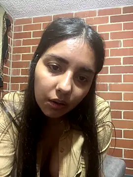 Au-rora online show from November 2025 04:55:02 AM