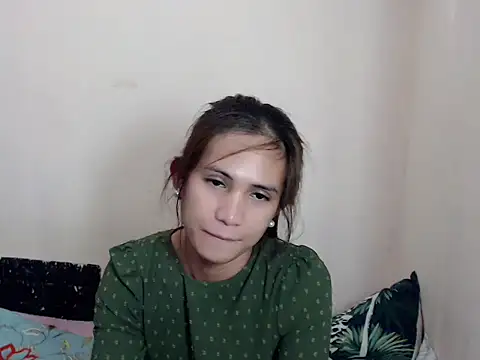 prettysam9 online show from December 2025 05:25:02 AM