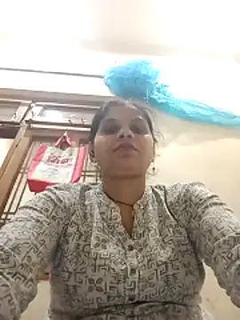 HayatKapoor online show from November 2025 02:42:02 PM