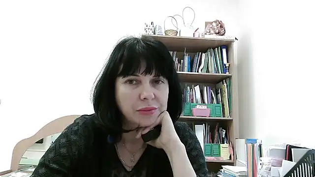 Viknika online show from November 2025 08:25:02 AM