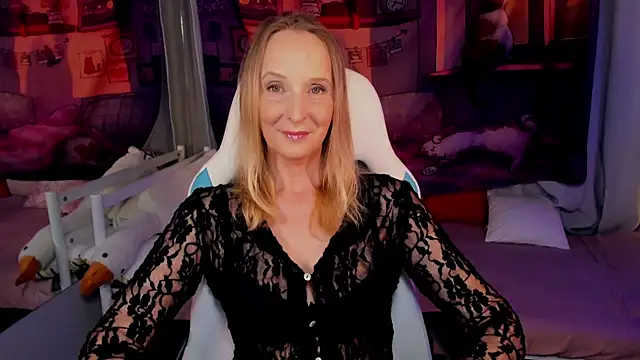 ScarlettPalmer online show from July 2026 10:00:01 AM