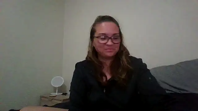 Snapshot of lilMissMarli chatting on March 2026 07:47:02 AM lilMissMarli online show from March 2026 07:47:02 AM