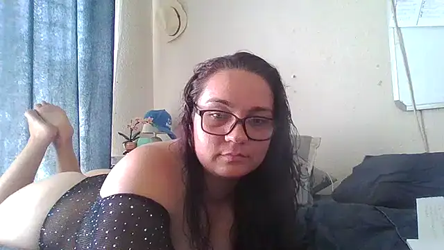 Snapshot of lilMissMarli chatting on April 2026 08:19:02 AM lilMissMarli online show from April 2026 08:19:02 AM