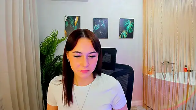 MakeYoueHappy online show from November 2025 12:08:02 PM