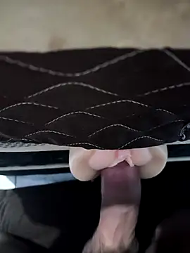 Renatomendes07H online show from April 2026 08:03:02 PM