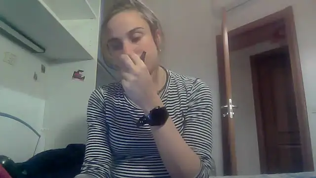 SinnEmily online show from December 2025 09:30:01 PM