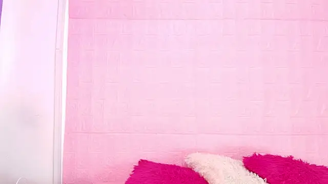 Latina Kimky online show from November 2025 08:24:02 PM