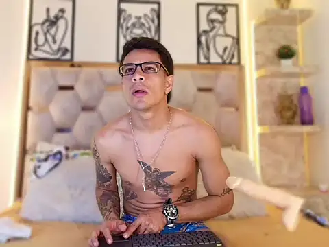 Andrew Haalls online show from November 2025 08:46:02 PM