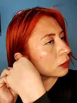 SiennaBite online show from November 2025 11:15:01 PM