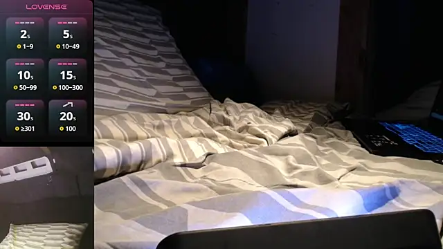 maxtoxic hot online show from November 2025 12:09:01 AM