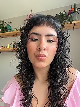 SugarTroubl33 online show from February 2026 01:40:01 PM