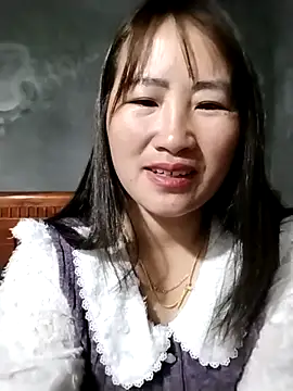 emini-xx online show from February 2026 12:36:02 AM