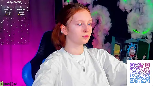 Snapshot of AngelWisee chatting on February 2026 02:15:02 AM AngelWisee online show from February 2026 02:15:02 AM