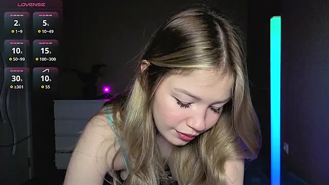 Snapshot of pawsclawss chatting on March 2026 05:08:02 AM pawsclawss online show from March 2026 05:08:02 AM